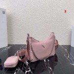 2025年早春高品質新品入荷 PRADA  バッグ 3工場