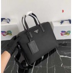 2025年早春高品質新品入荷 PRADA  バッグ 3工場