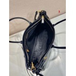 2025年早春高品質新品入荷 PRADA  バッグ 3工場