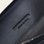 2025年早春新品入荷 Bottega Veneta  クラッチバッグ 3工場