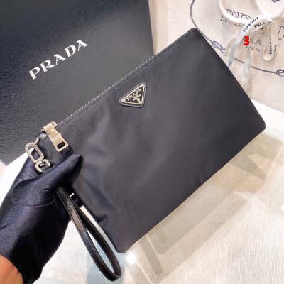 2025年早春新品入荷 PRADA クラッチバッグ 3工場