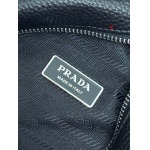 2025年早春新品入荷 PRADA チェストバッグの男性 3工場