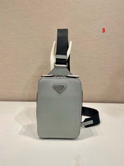 2025年早春新品入荷 PRADA チェストバッグの男性 3...