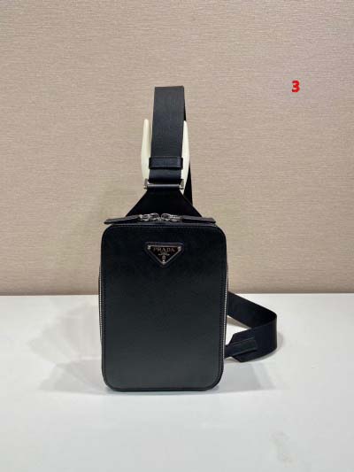 2025年早春新品入荷 PRADA チェストバッグの男性 3...