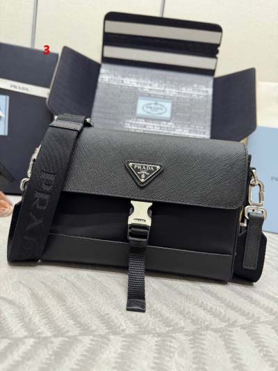 2025年早春新品入荷 PRADA  バッグの男性 3工場
