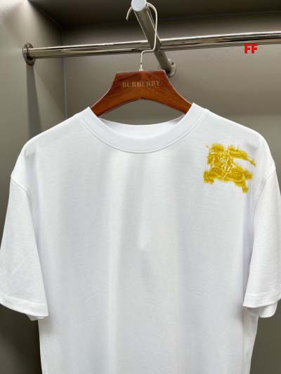 2025年1月10日早春新品入荷バーバリー 半袖 Tシャツ FF工場