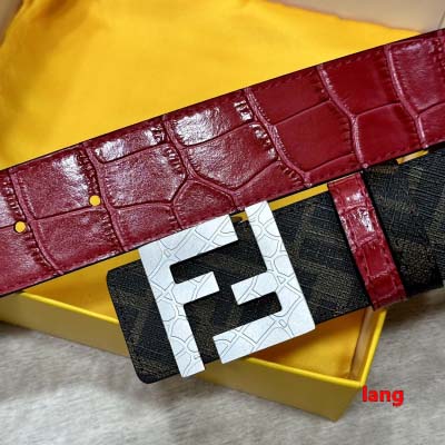 2025年早春新品入荷 FENDI 本革 ベルト LANG工場