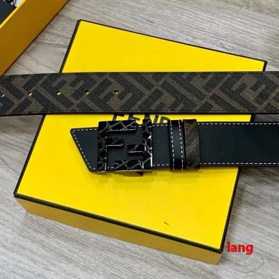 2025年早春新品入荷 FENDI 本革 ベルト LANG工場