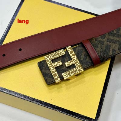 2025年早春新品入荷 FENDI  本革 ベルト LANG工場