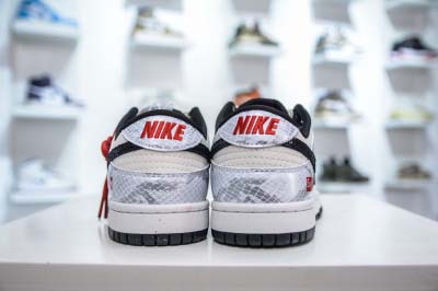 2025年1月27日新品入荷Supreme x Nike Dunk LowSUP- スニーカー/ランニングシューズ/カジュアルシューズ