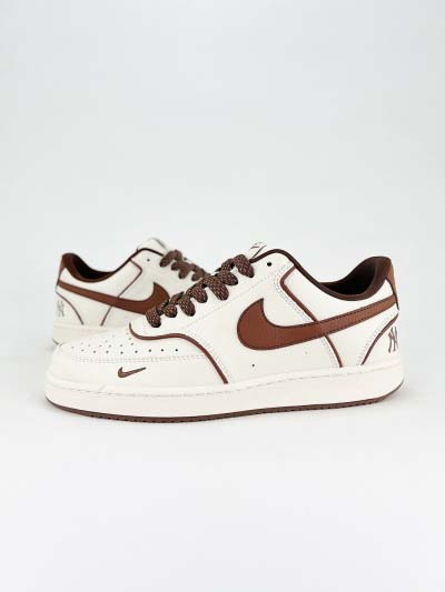 2025年1月27日新品入荷nike COURT VISION LOW、、、スニーカー/ランニングシューズ/カジュアルシューズ