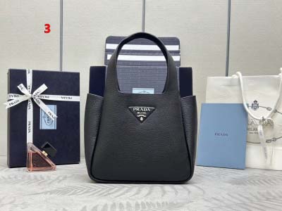 2025年早春新品入荷 PRADA  バッグ  3工場