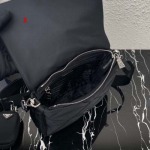2025年早春新品入荷 PRADA  バッグ  3工場