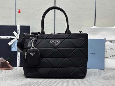 2025年早春新品入荷 PRADA  バッグの男性 3工場