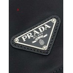 2025年早春新品入荷 PRADA  バッグの男性 3工場