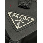 2025年早春新品入荷 PRADA  バッグの男性 3工場