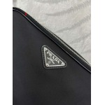 2025年早春新品入荷 PRADA  バッグの男性 3工場