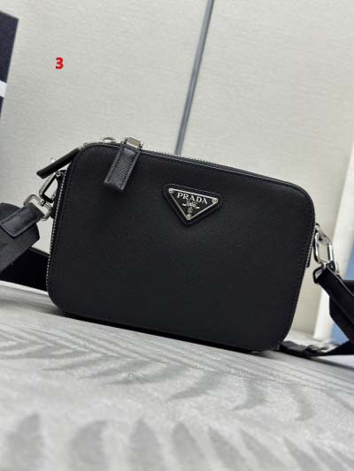 2025年早春新品入荷 PRADA  バッグの男性 3工場