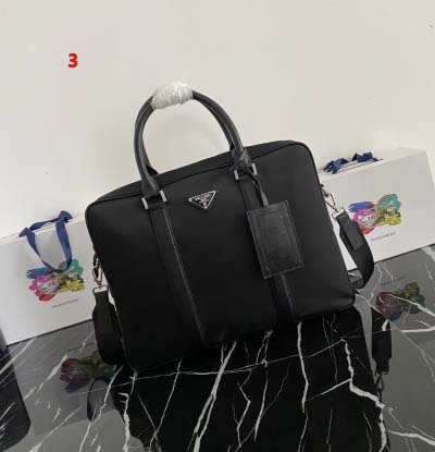 2025年早春新品入荷 PRADA  バッグの男性 3工場