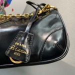 2025年早春新品入荷 PRADA  バッグ  3工場