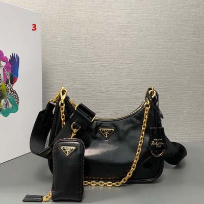 2025年早春新品入荷 PRADA  バッグ  3工場