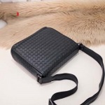 2025年早春新品入荷 Bottega Veneta  バッグの男性 3工場