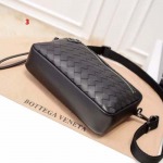 2025年早春新品入荷 Bottega Veneta   バッグの男性 3工場