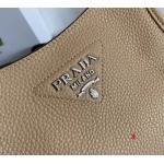 2025年早春新品入荷PRADA   バッグ 3工場