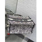 2025年早春高品質新品入荷 ディオール TOTE バッグ XIU工場