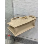 2025年早春高品質新品入荷 ディオール TOTE バッグ XIU工場