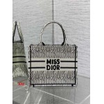 2025年早春高品質新品入荷 ディオール TOTE バッグ XIU工場