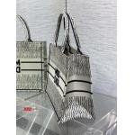 2025年早春高品質新品入荷 ディオール TOTE バッグ XIU工場