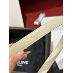 2025年早春新品入荷CELINE 女性本革 ベルト ZJ工場