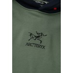 2025年1月10日早春新品入荷ARCTERYX  パーカー FF工場