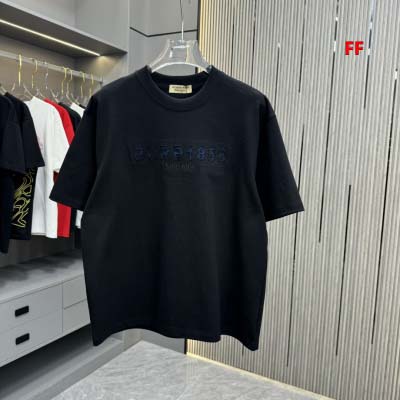 2025年1月10日早春新品入荷 バーバリー  半袖 Tシャ...