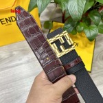 2025年早春新品入荷 FENDI 本革 ベルト LANG工場