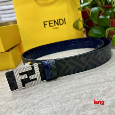 2025年早春新品入荷 FENDI 本革 ベルト LANG工...