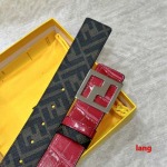 2025年早春新品入荷 FENDI 本革 ベルト LANG工場
