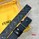 2025年早春新品入荷 FENDI 本革 ベルト LANG工場
