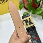 2025年早春新品入荷 FENDI 本革 ベルト LANG工場