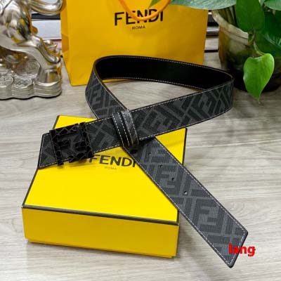 2025年早春新品入荷 FENDI 本革 ベルト LANG工...