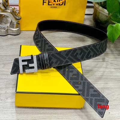 2025年早春新品入荷 FENDI 本革 ベルト LANG工...