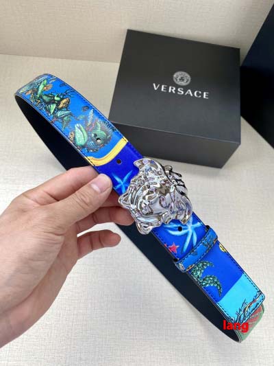 2025年早春新品入荷 VERSACE  本革 ベルト LA...