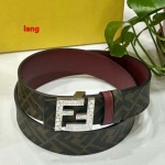 2025年早春新品入荷 FENDI  本革 ベルト LANG工場