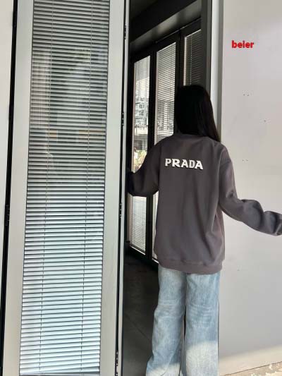 2025年早春原版復刻新品入荷PRADA  スウェット  B...