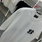 2025年1月16日春夏新品入荷バレンシアガ 半袖 Tシャツ CHIDAO工場