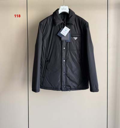 2025年1月21日早春新品入荷 PRADA 綿入れの服ジャ...