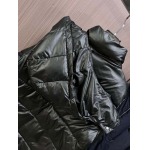 2025年1月21日早春新品入荷 PRADA 綿入れの服ジャケットアウター 118工場