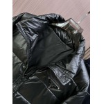 2025年1月21日早春新品入荷 PRADA 綿入れの服ジャケットアウター 118工場