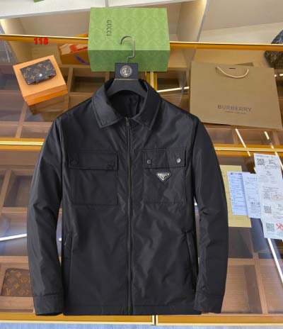 2025年1月21日早春新品入荷 PRADA 綿入れの服ジャ...